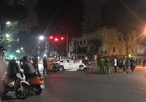 Cơ quan chức năng phong tỏa hiện trường. Ảnh: Tân