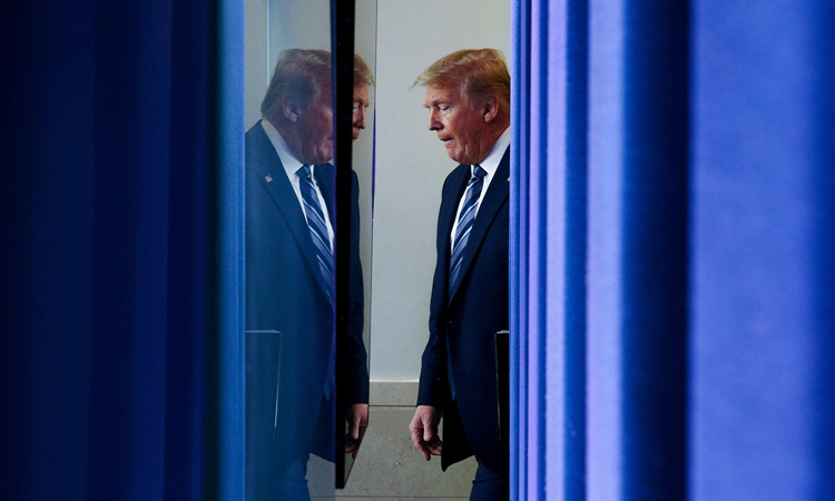 Tổng thống Mỹ Donald Trump tại Nhà Trắng hôm 21/4. Ảnh: Reuters.