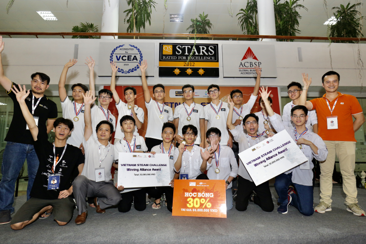 Quán quân cuộc thi robotics Vietnam STEAM Challenge 2020 - VnExpress