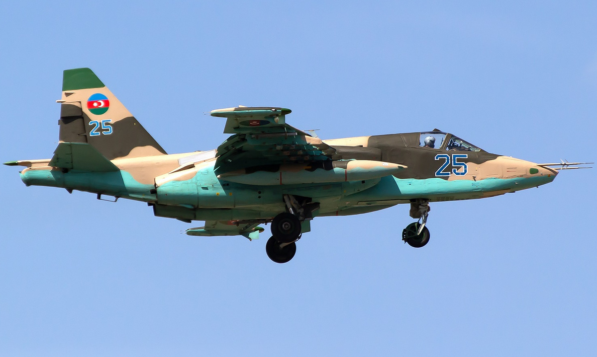 Cường kích Su-25 trong biên chế không quân Azerbaijan. Ảnh: Jetphotos.