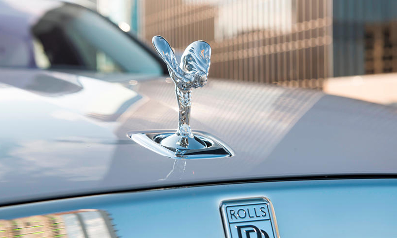 Biểu tượng Spirit of Ecstasy phiên bản tiêu chuẩn. Ảnh: Rolls-Royce