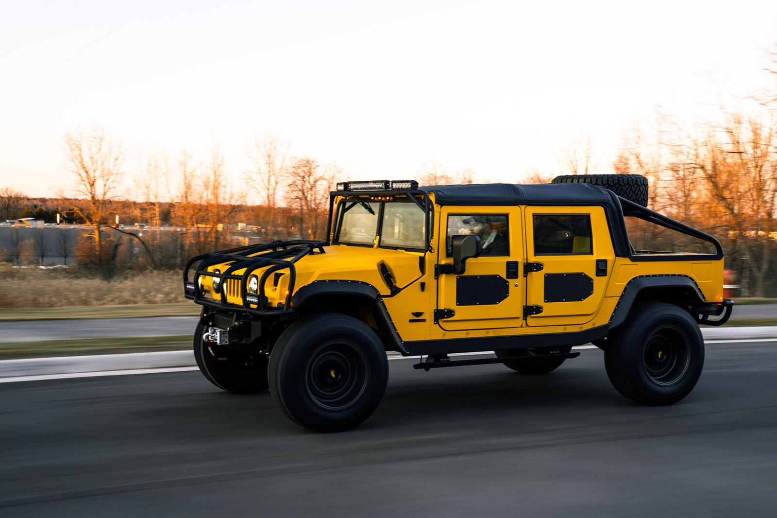 Hummer H1. Ảnh: Mil-Spec Automotive