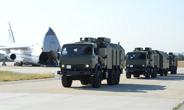 Thành phần hệ thống S-400 chuyển cho Ankara hồi tháng 8/2019. Ảnh: Bộ Quốc phòng Thổ Nhĩ Kỳ.
