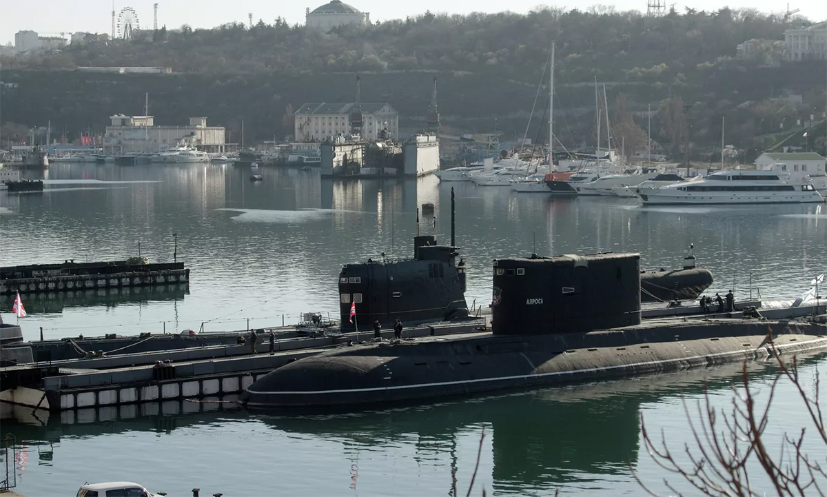 Submarines Zaporizhzhia (above) and Alrosa (below) at Sevastopol in March 2014. Photo: RIA Novosti.